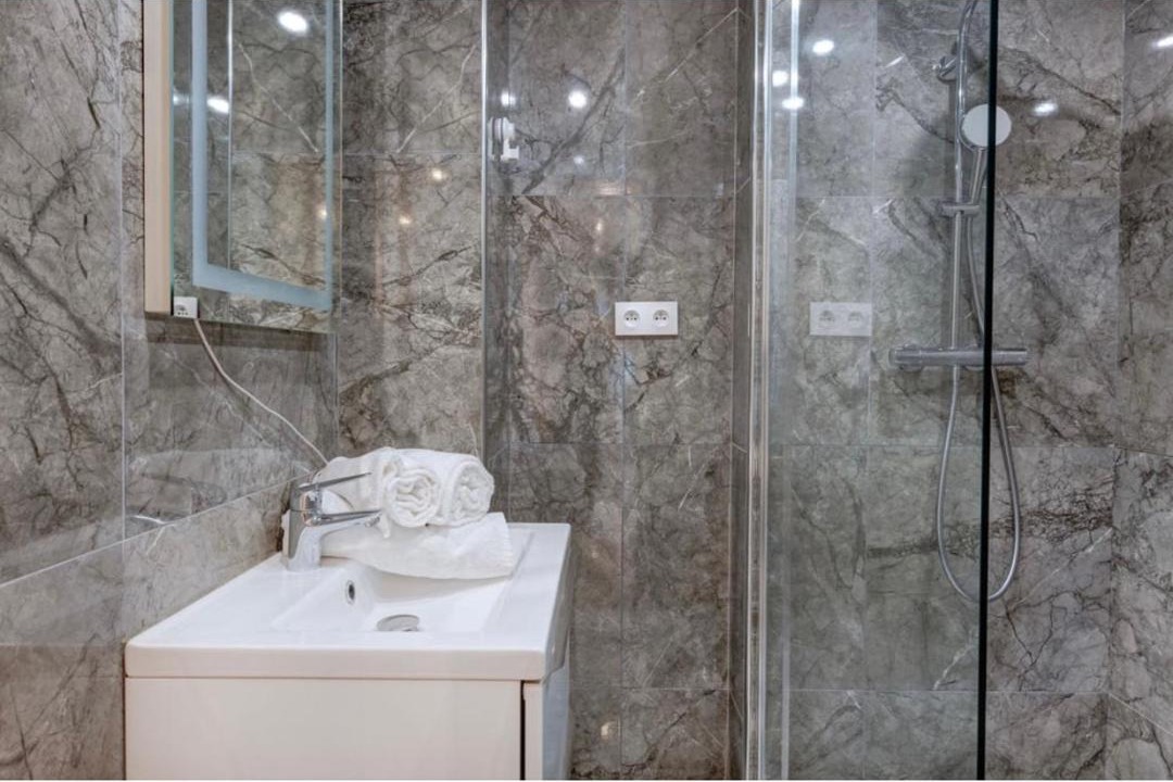 Photo of Bathroom in Jules Ferry - Recamier