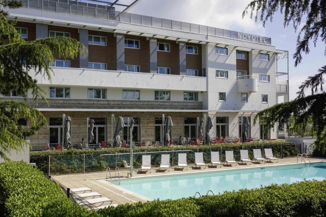 Photo of Others in Magny-les-Hameaux