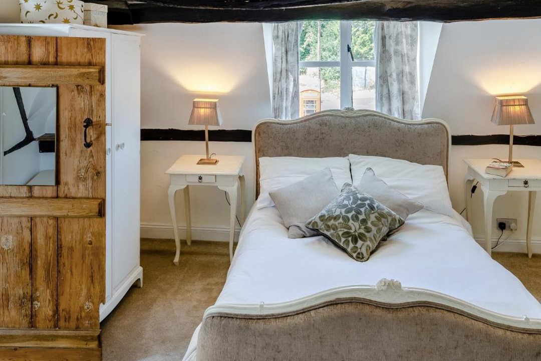 Photo of Bedroom in Tiddington