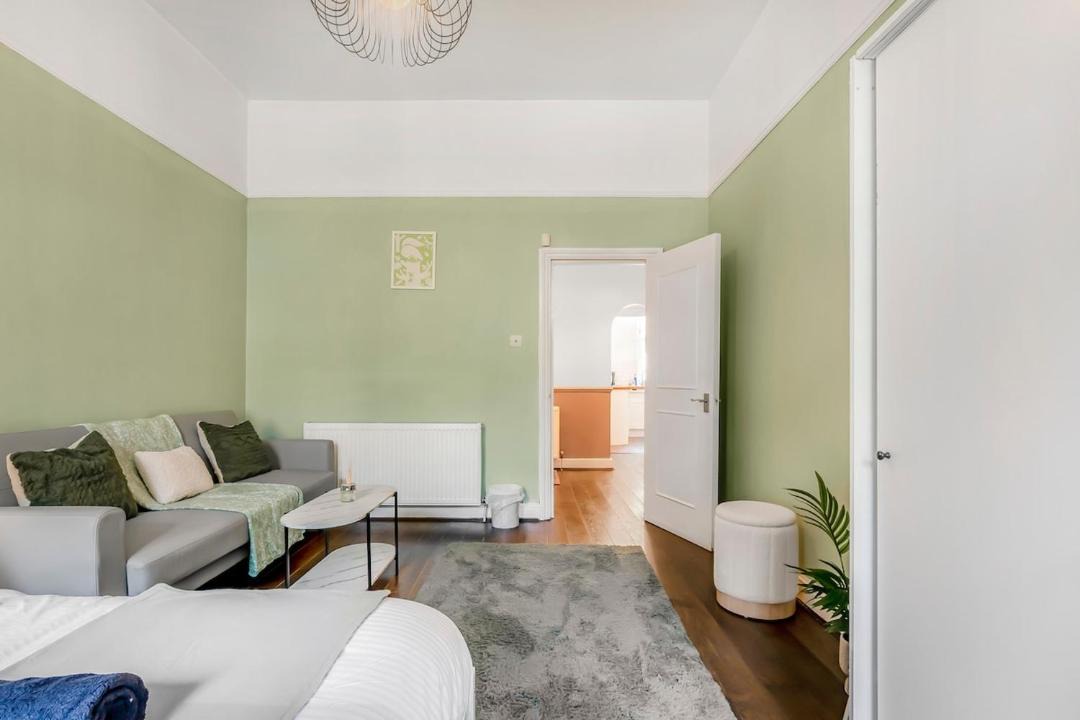 Photo of Others in Croham