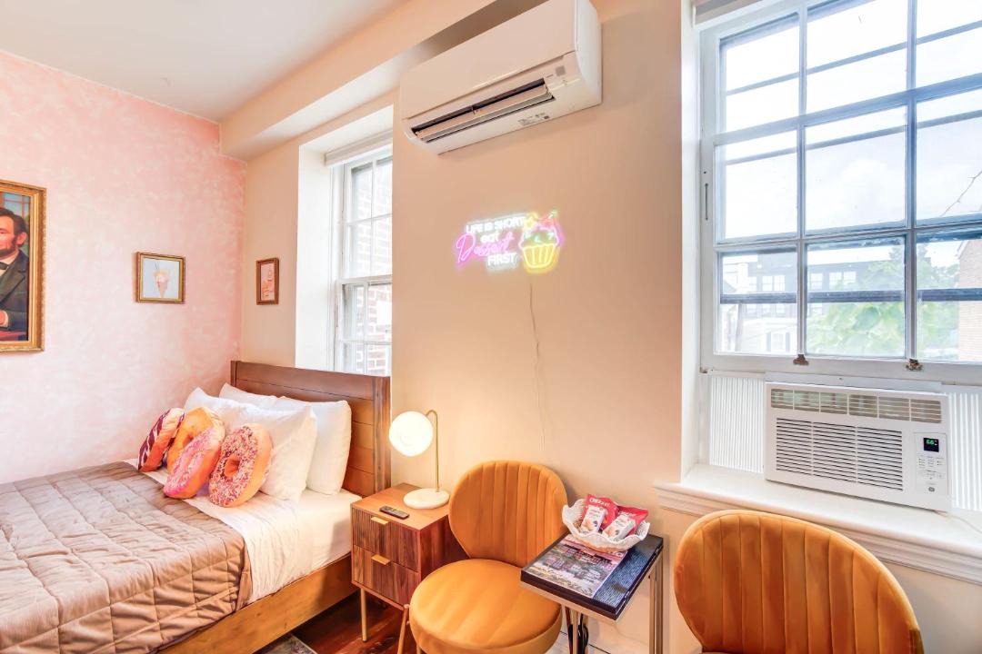 Photo of Bedroom in Old Town Alexandria