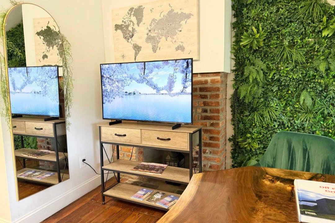 Photo of Livingroom in Old Town Alexandria