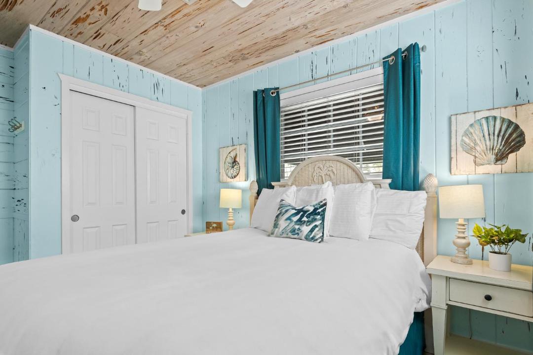 Photo of Bedroom in Siesta Key Village