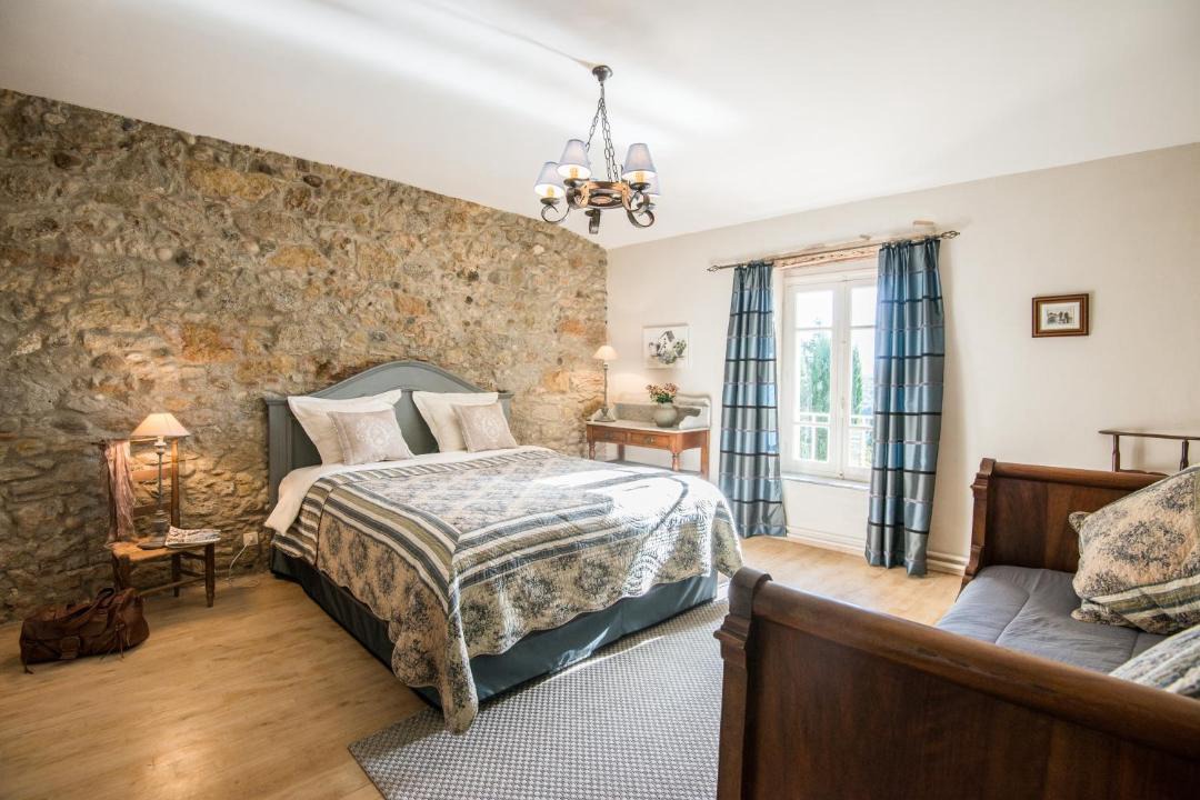 Photo of Bedroom in Roullens
