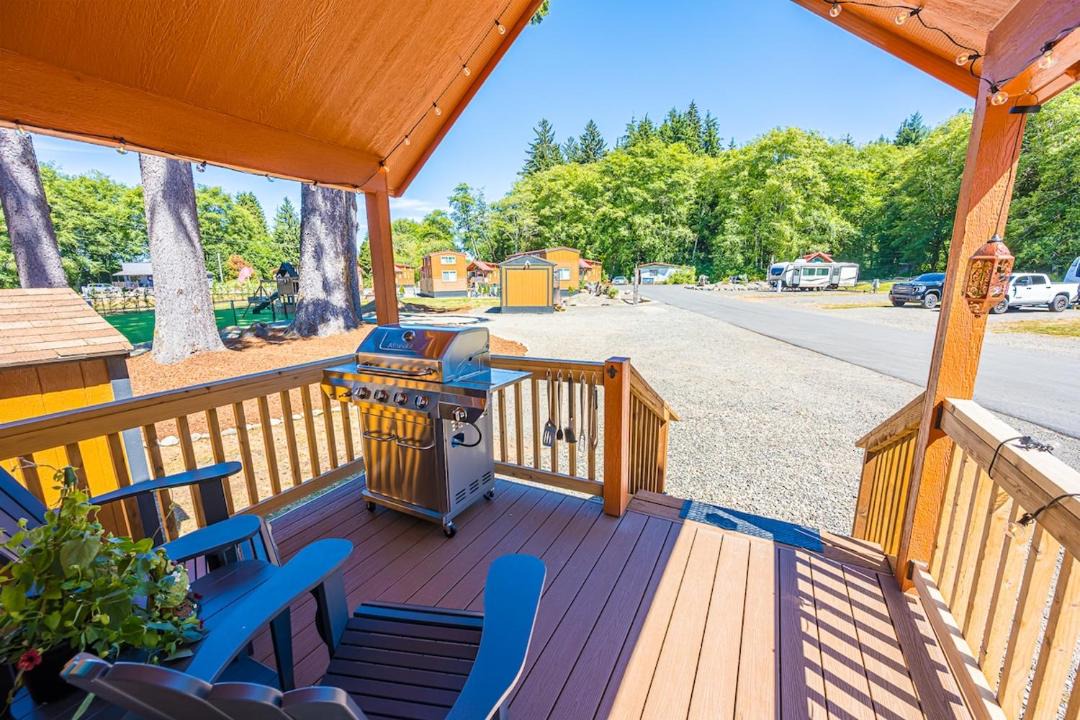 Photo of Others in Forks