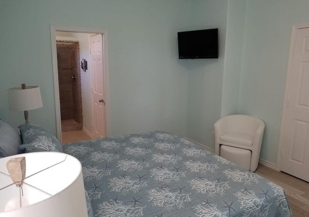 Photo of Bedroom in Crystal Beach