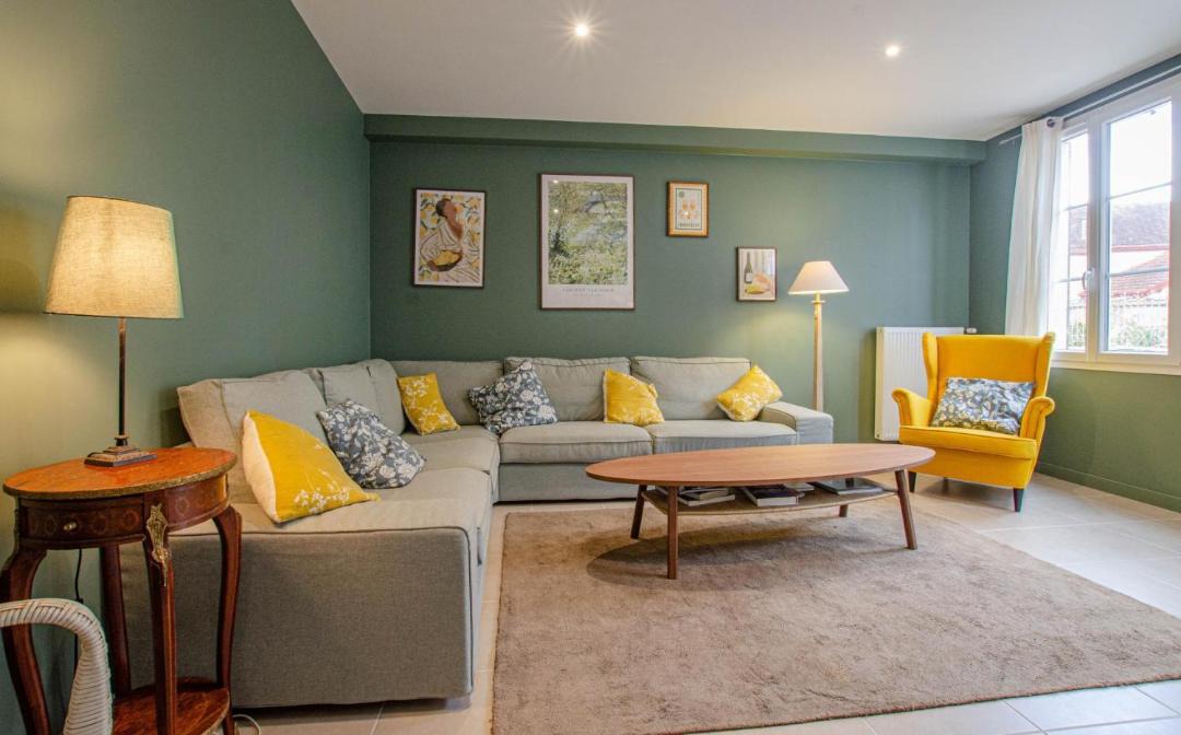 Photo of Livingroom in Neuville-sur-Seine