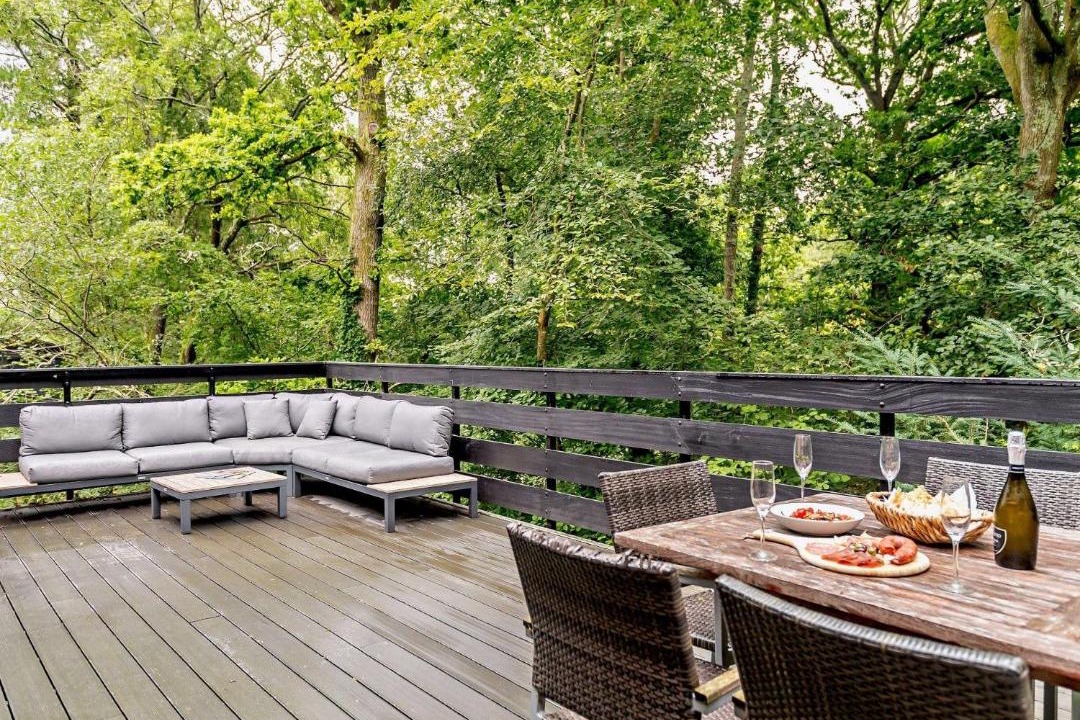 Photo of Others in Beaulieu