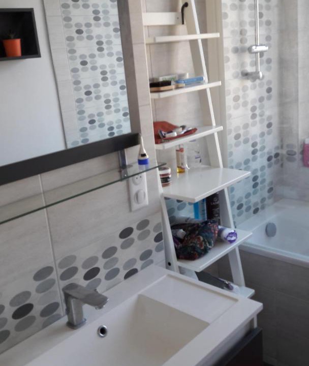 Photo of Others in Sablon