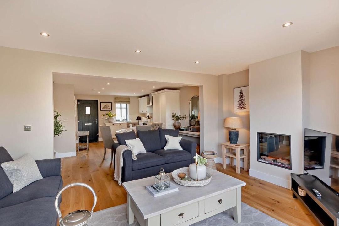 Photo of Others in Wing