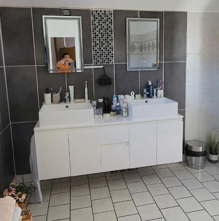Photo of Bathroom in Saint-Cyr-en-Val
