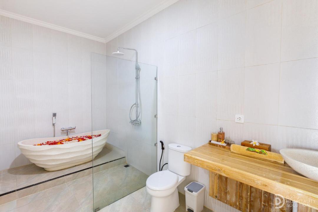 Photo of Bathroom in Sampalan