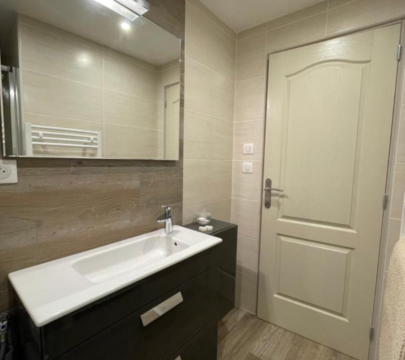 Photo of Bathroom in Blere