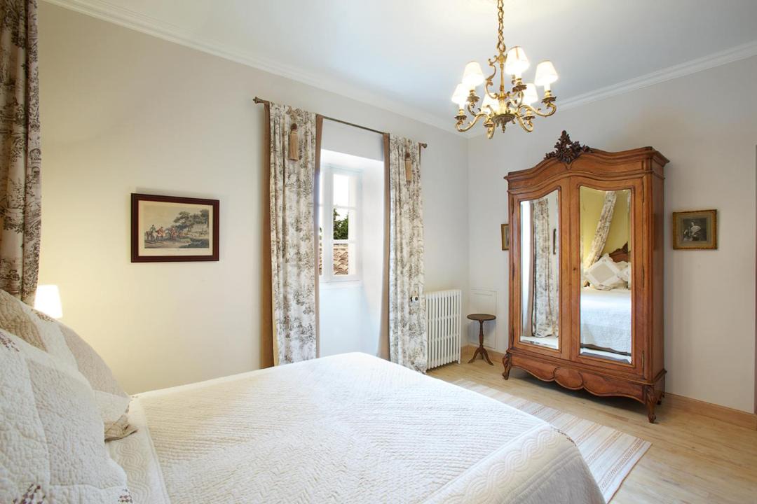 Photo of Bedroom in Roullens