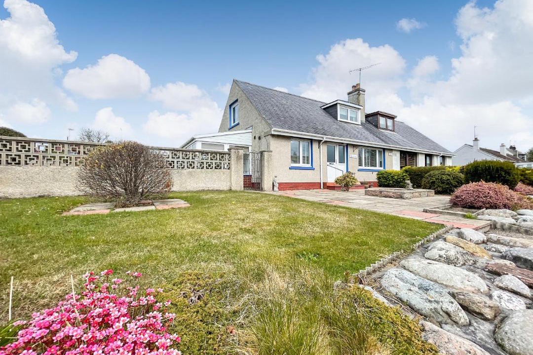 Photo of Others in Tain