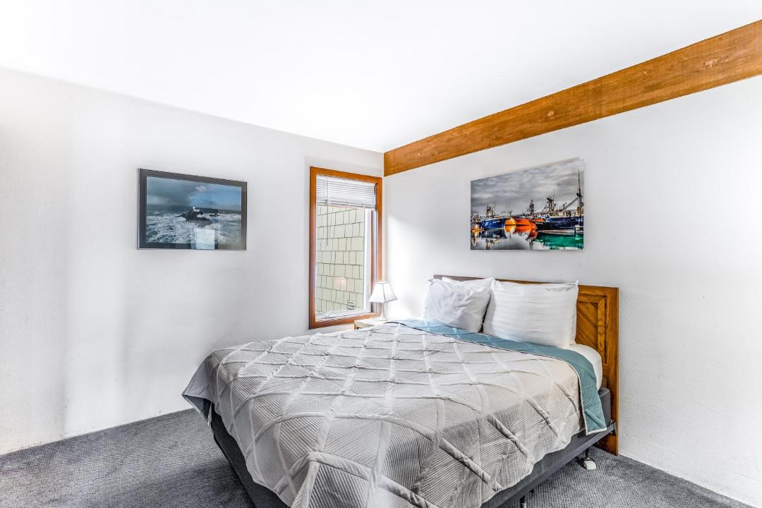 Photo of Bedroom in Historic Bayfront