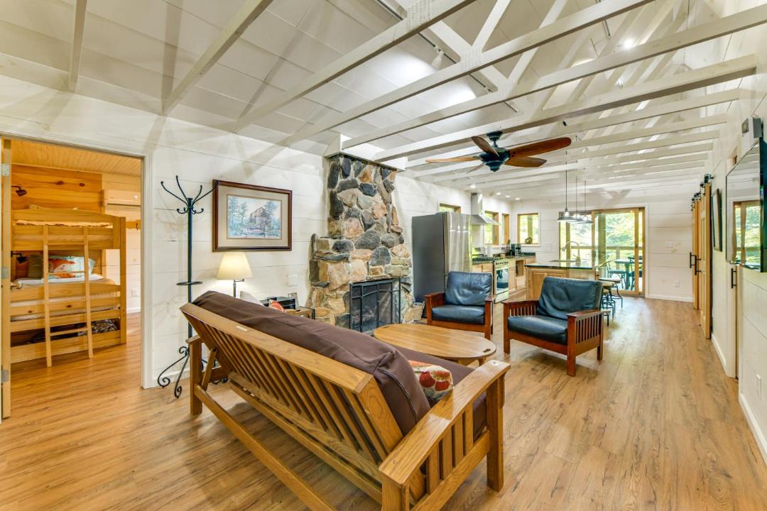 Photo of Others in Howard