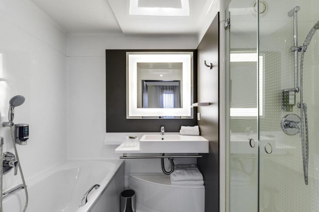 Photo of Bathroom in Charonne