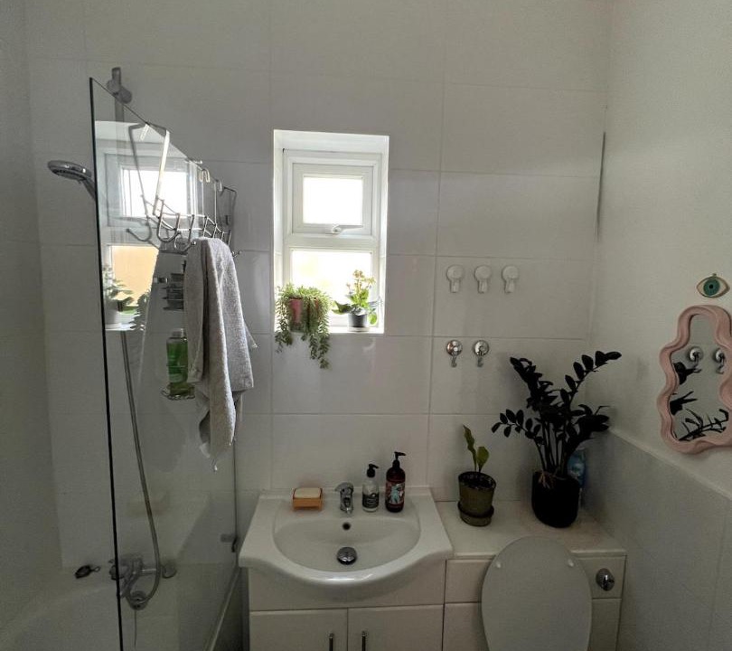 Photo of Bathroom in Selhurst