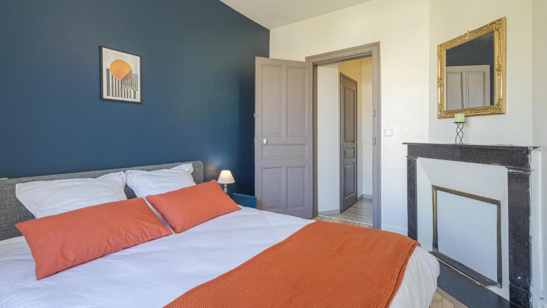 Photo of Bedroom in Sainte-Savine