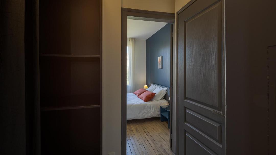 Photo of Bedroom in Sainte-Savine