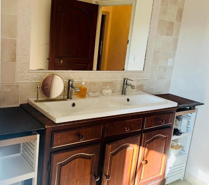 Photo of Others in Louerre