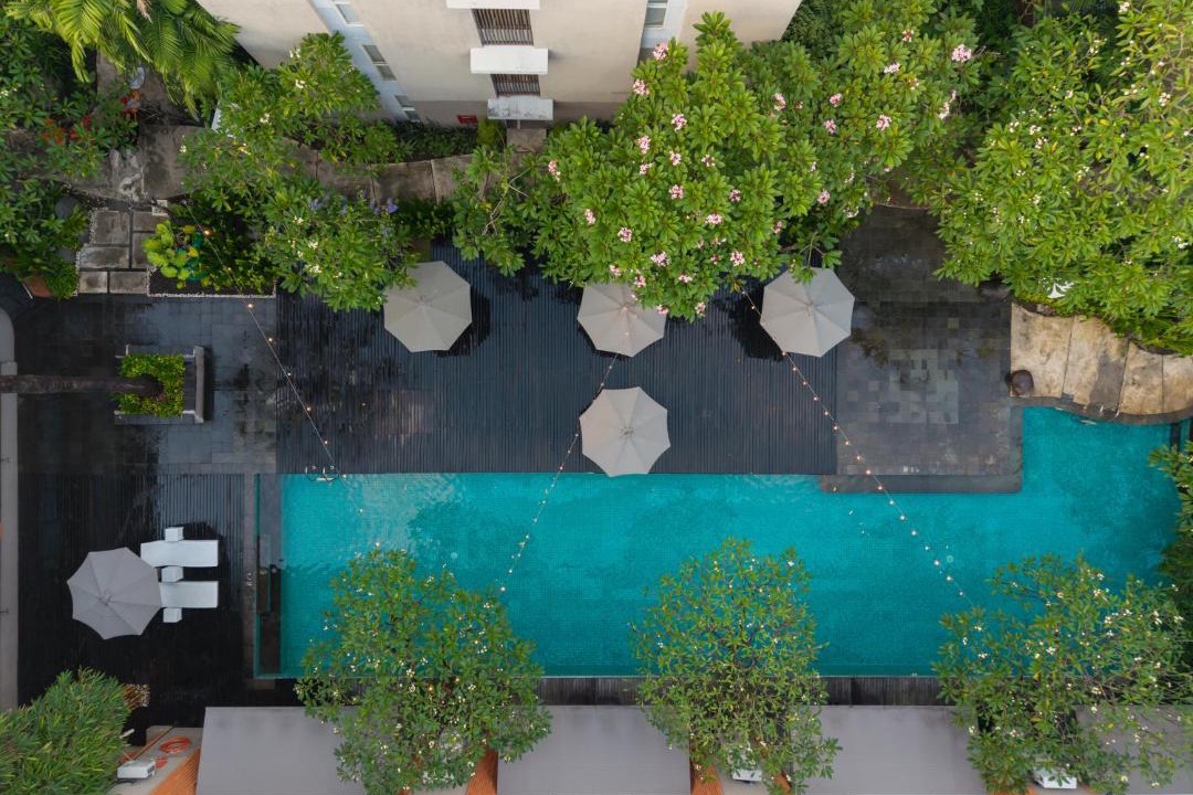 Photo of Others in Sunset Road