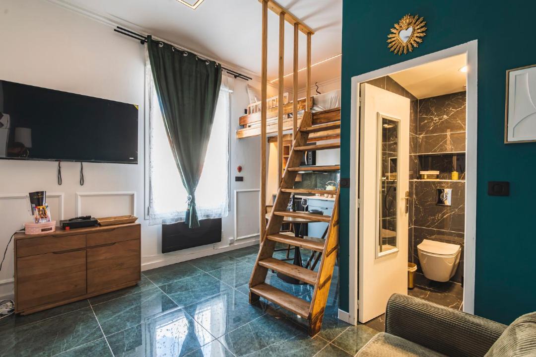 Photo of Others in Jamin