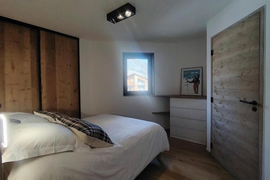 Photo of Bedroom in Eclose-Est