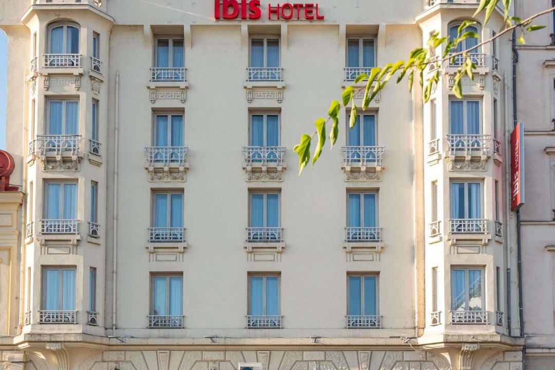 Photo of Others in 2nd Arrondissement