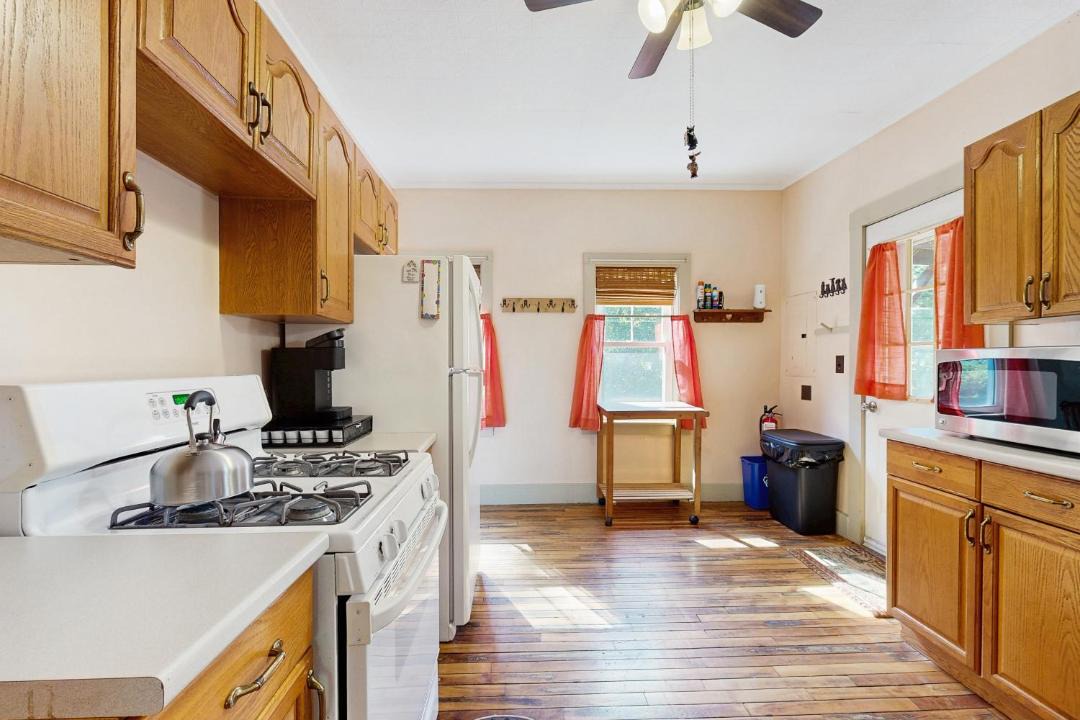 Photo of Others in Jefferson