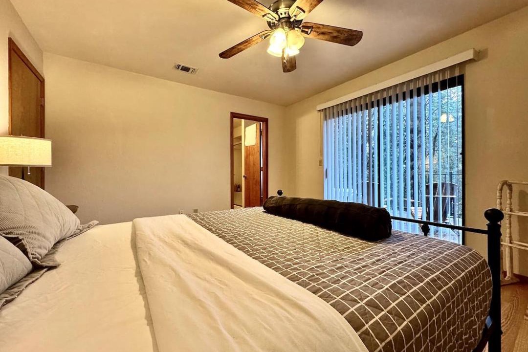 Photo of Bedroom in Pollock Pines