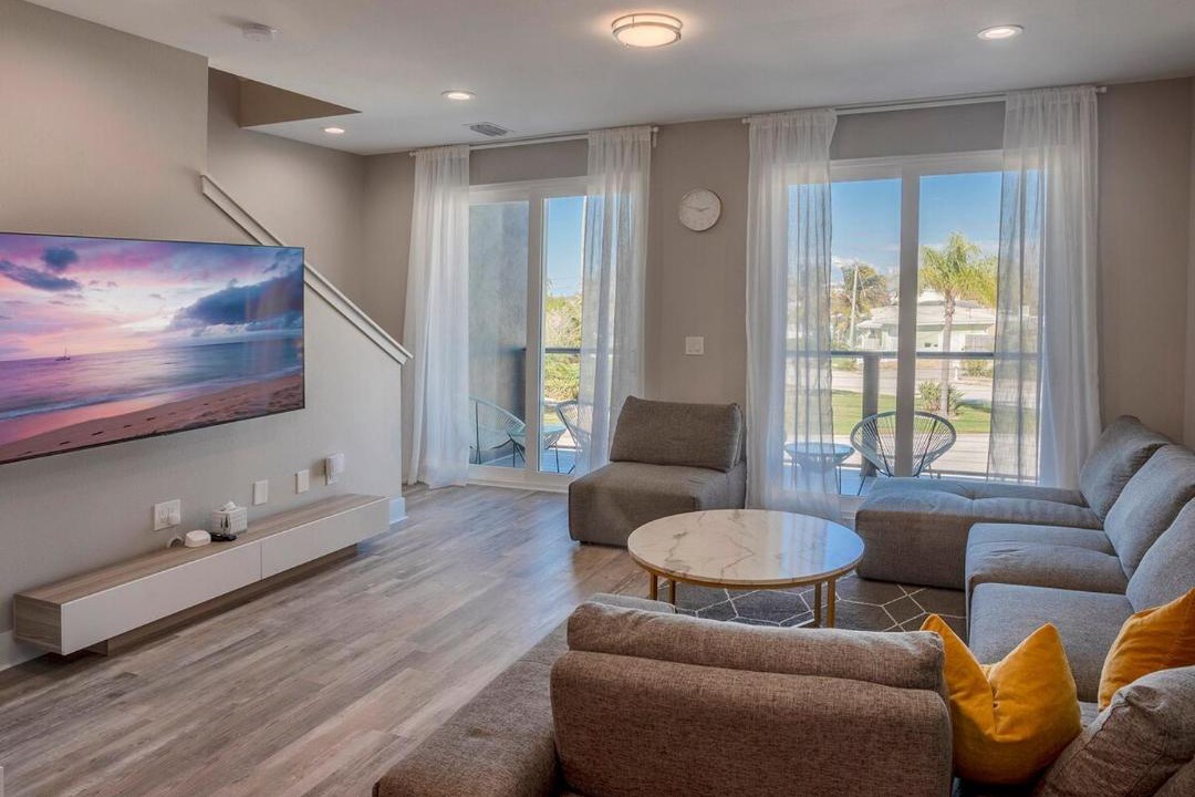 Photo of Livingroom in Madeira Beach