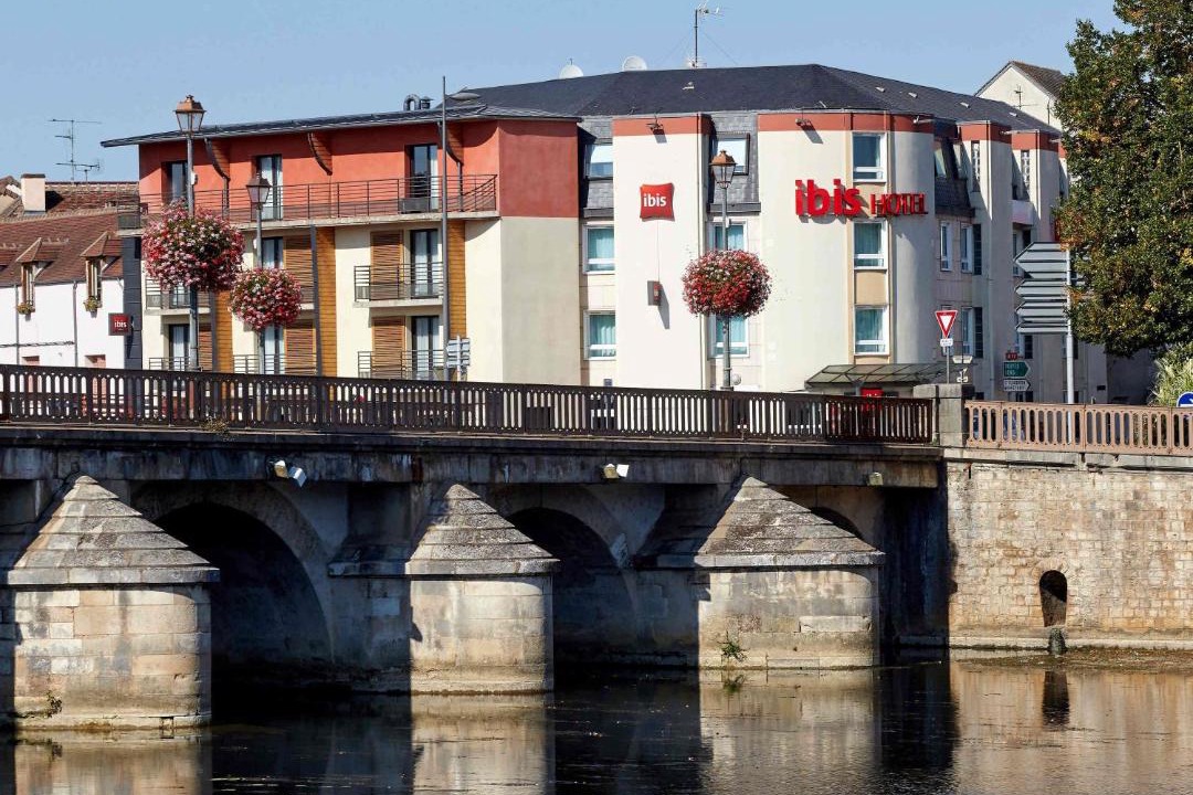 Photo of Buildings in Auxerre