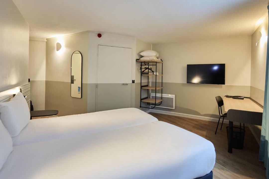 Photo of Others in Poissy