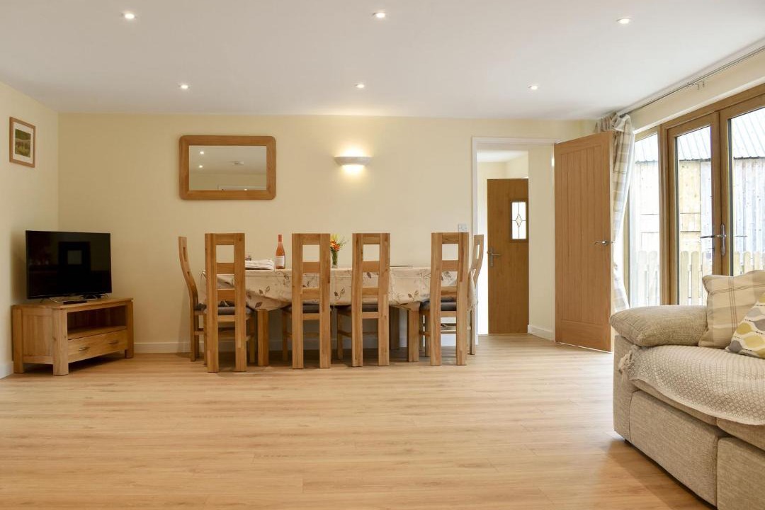 Photo of Others in Broadwoodkelly