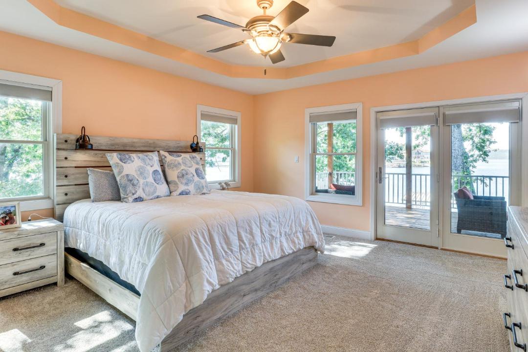 Photo of Bedroom in Lake of the Ozarks
