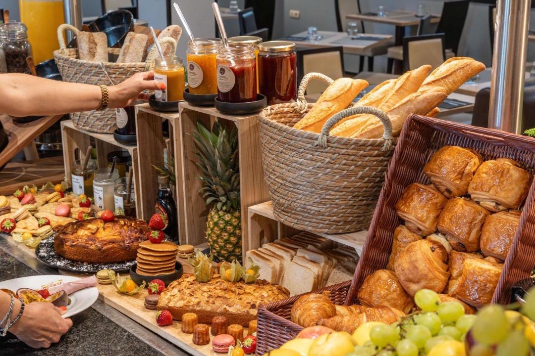 Photo of Others in Bollee