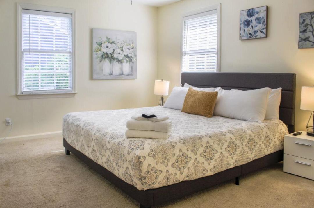 Photo of Bedroom in Savannah