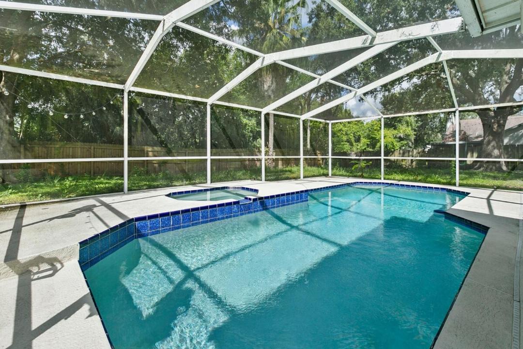 Photo of Others in Bloomingdale