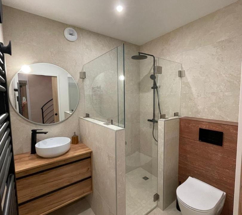 Photo of Bathroom in Recoules-Previnquieres