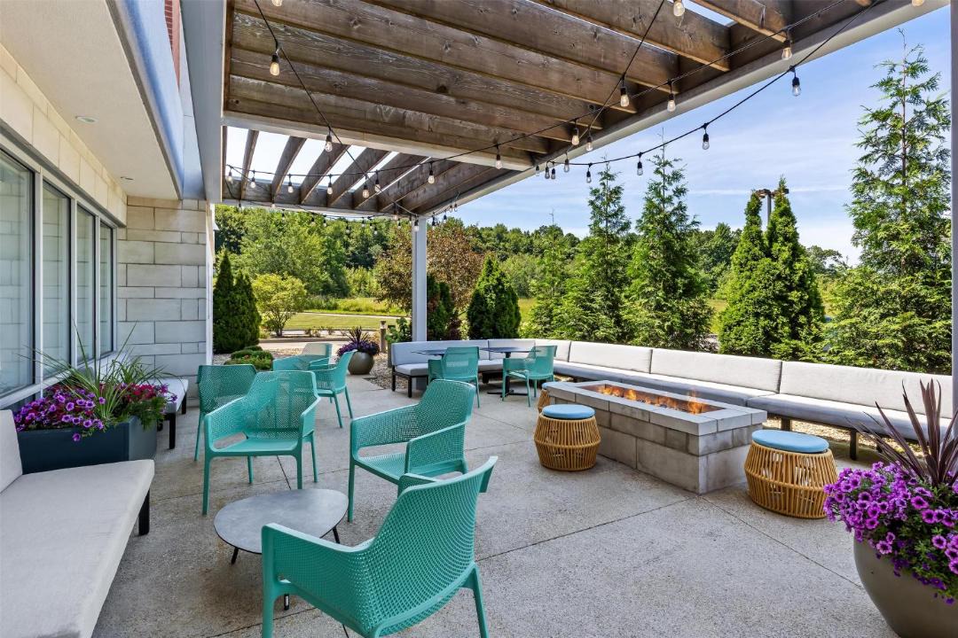 Photo of Patio Balcony in Austintown