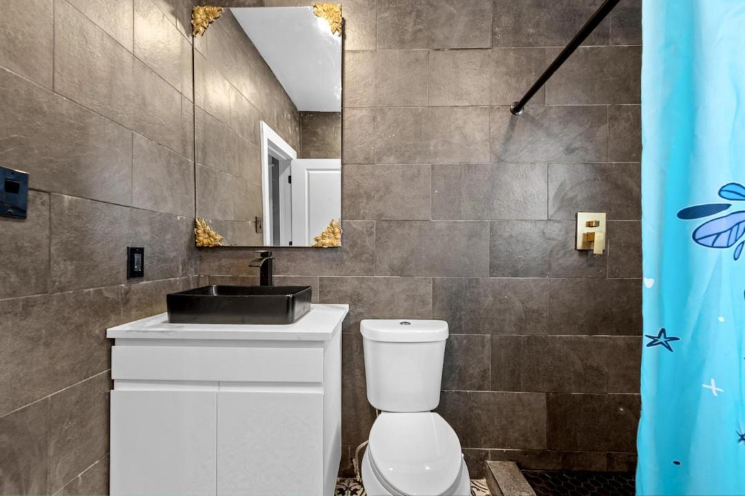 Photo of Bathroom in Houston Heights