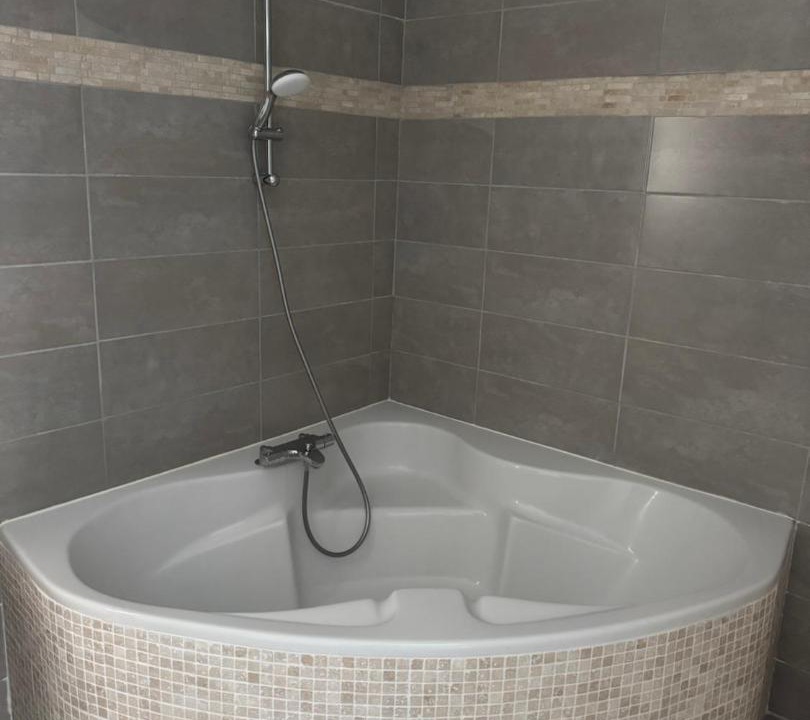 Photo of Bathroom in Champillon