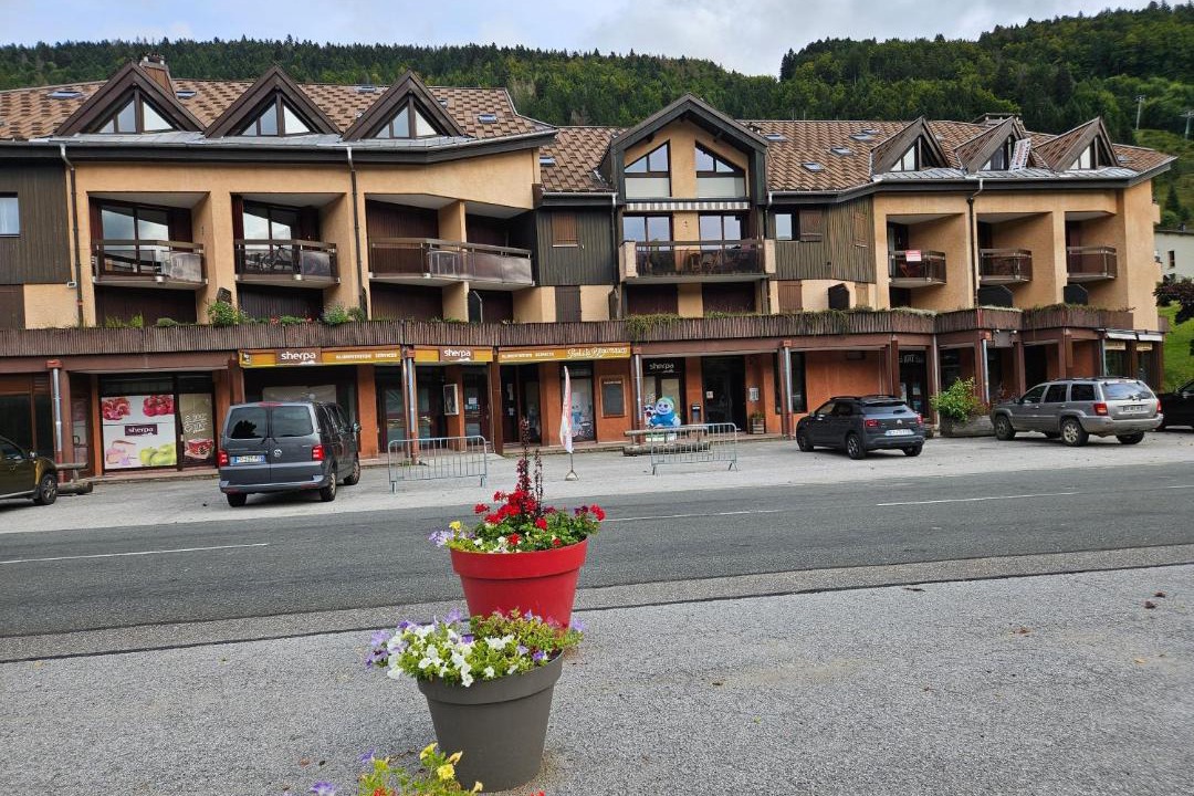 Photo of Others in Lelex