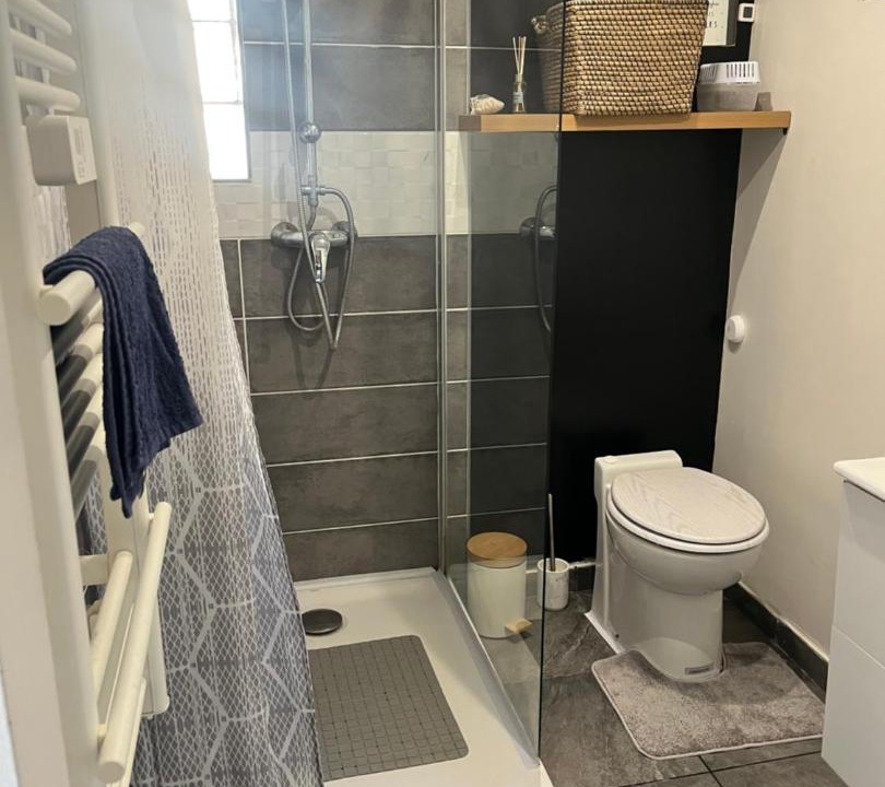 Photo of Bathroom in Orly