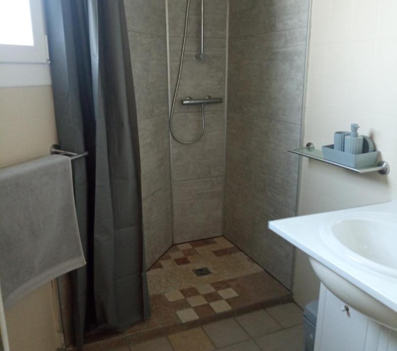 Photo of Bathroom in Saint-Carne