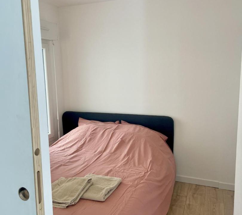 Photo of Bedroom in Beaux Arts-Boutonnet