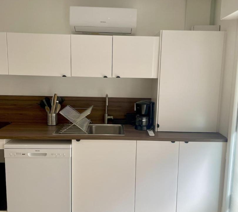 Photo of Kitchen in Beaux Arts-Boutonnet