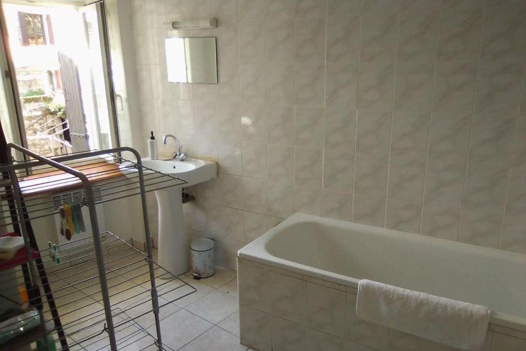 Photo of Bathroom in Fumel
